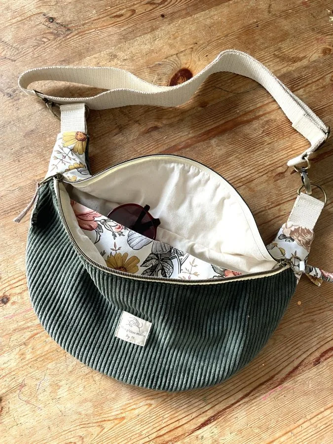 Banane en velours côtelé kaki et fleurs vintage – Image 3