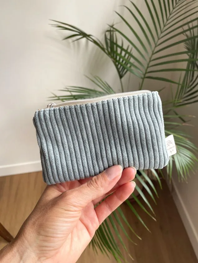 porte-monnaie en velours côtelé lichen et coton fleuri