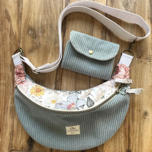 Banane en velours côtelé bleu lichen et coton fleuri