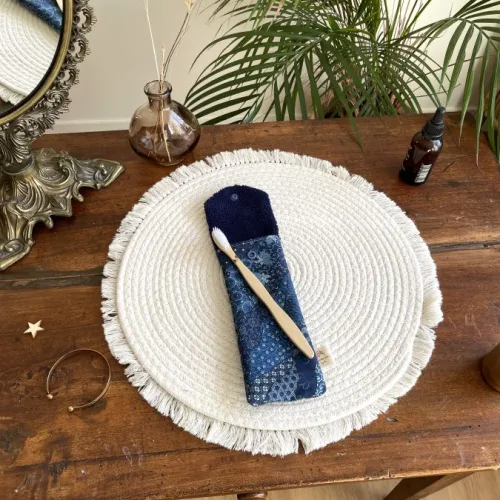 Pochette brosse à dents bleue motif japonais