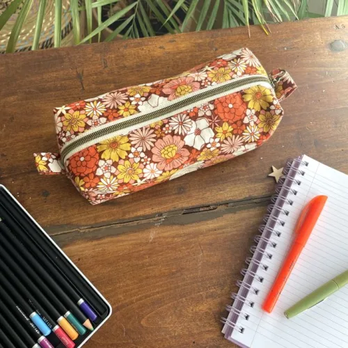 Trousse d’école rétro fleurie