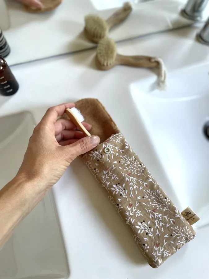 Pochette brosse à dents Noisette – Image 2