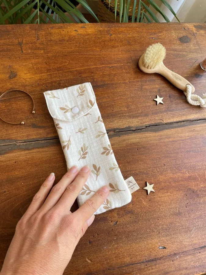 Pochette brosse à dents feuilles d'Automne – Image 9