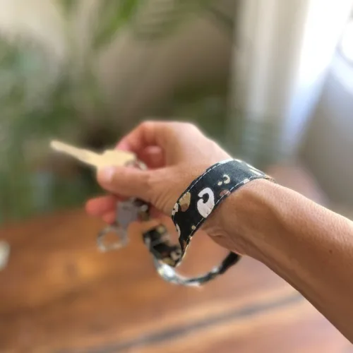 Porte-clé dragonne léopard